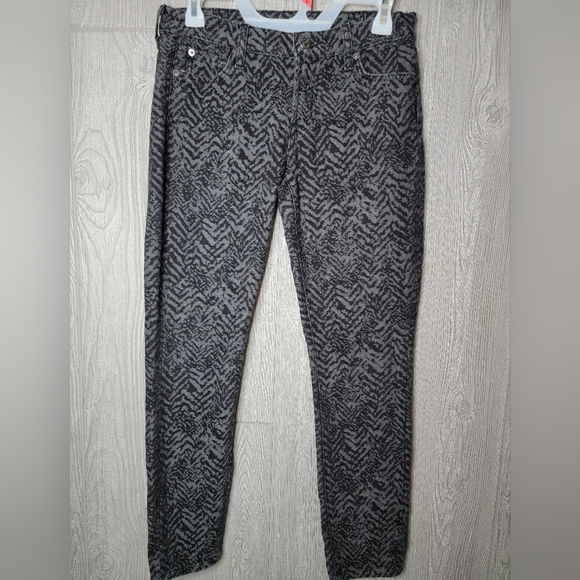 7 For All ManKind Black and Gray Cheveron Patterned Pants - Picture 1 of 8
